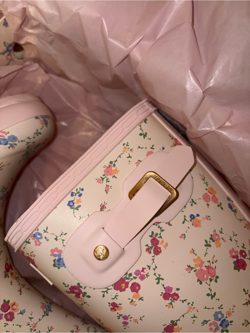 Hunter x Loveshackfancy Floral Patterned Rain Boots White, Pink, Blue - Picture 7 of 16